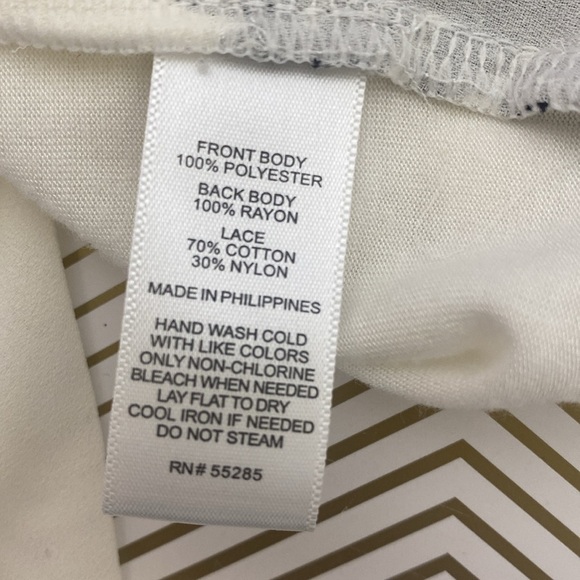 Express white and black no sleeves - Picture 7 of 9